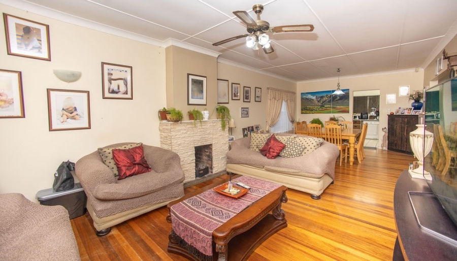 3 Bedroom Property for Sale in Sunnyridge Eastern Cape
